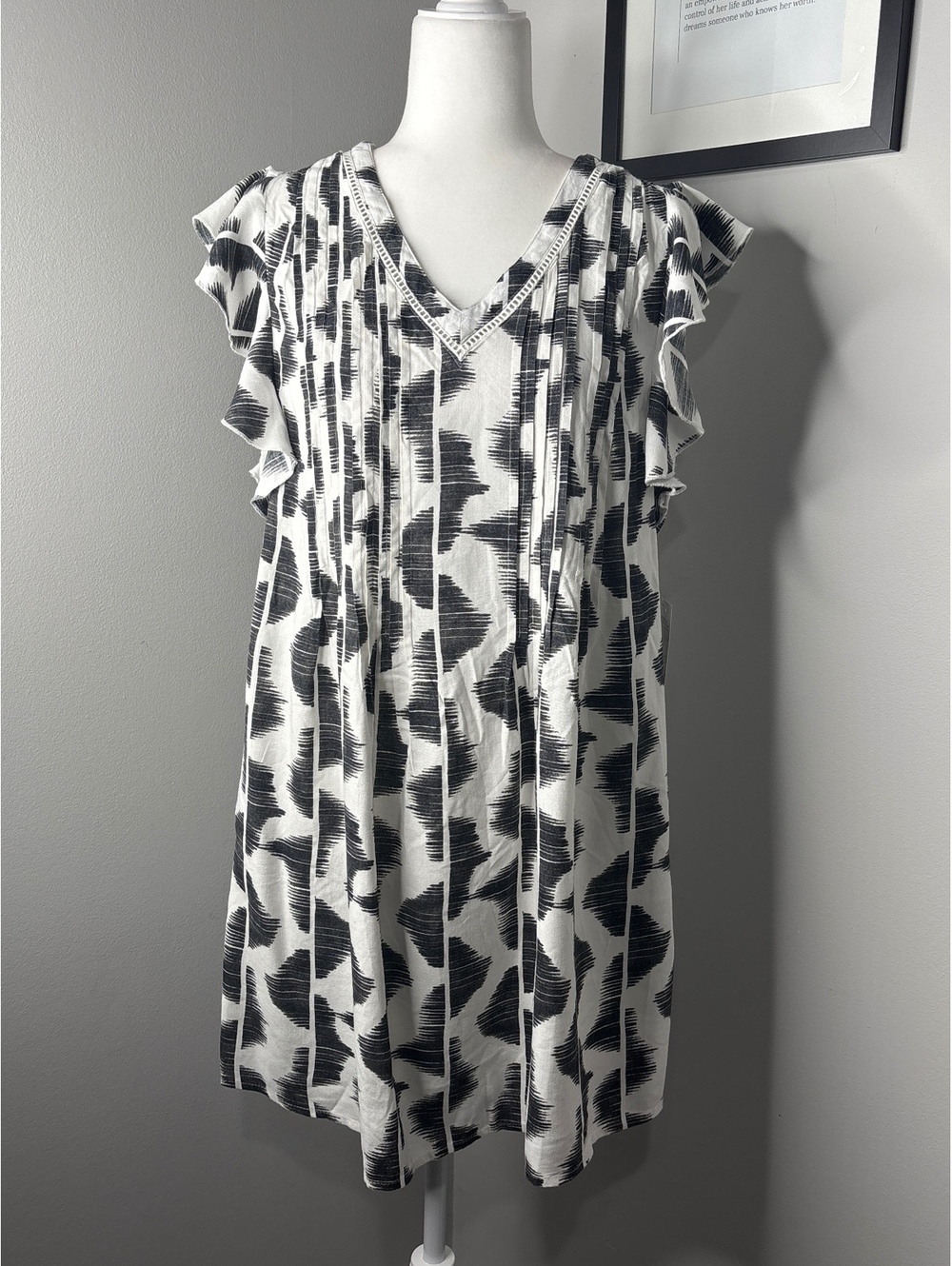 Sonoma Petite Medium Black and White Rayon Linen Dress with Ruffle Sleeves